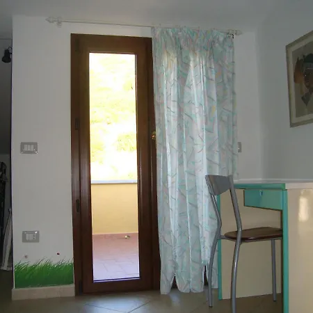 Casa Girasole קאסטלסארדו